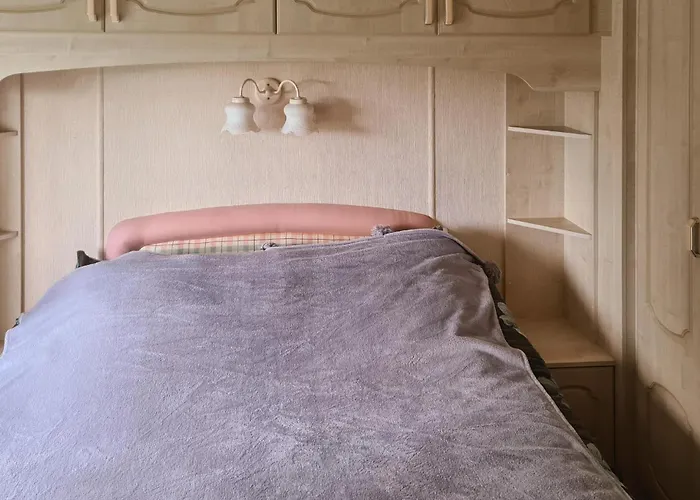 Pet Friendly Stacaravan In Sapunki