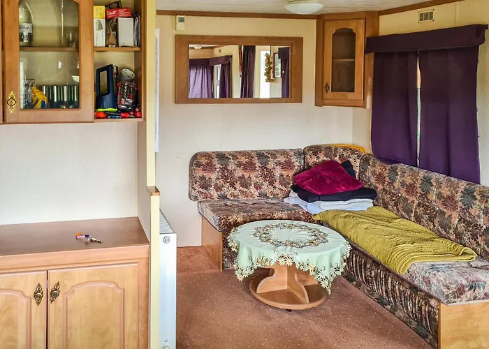 Pet Friendly Stacaravan In Sapunki Campeggio Bogdany